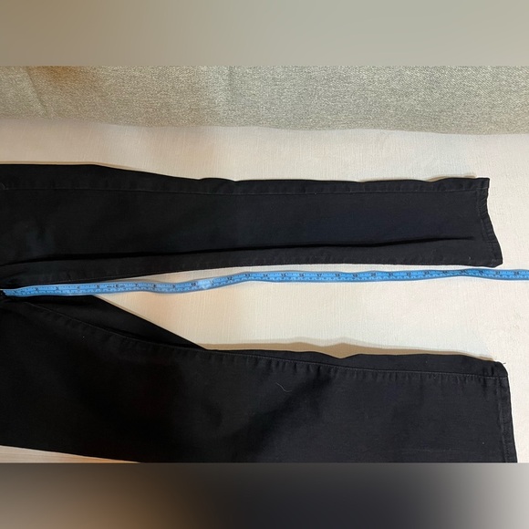 Levi's Jeans - Women's 4 Black - Ankle Mid Rise Cropped Skinny - Picture 6 of 8